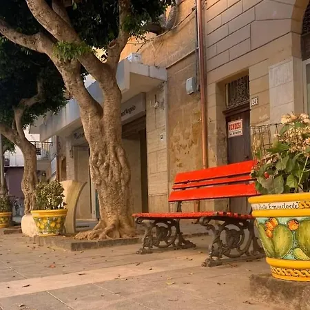 A Due Passi Dal Mare Feriehus *