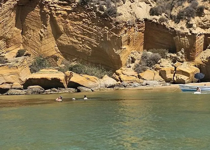 A Due Passi Dal Mare