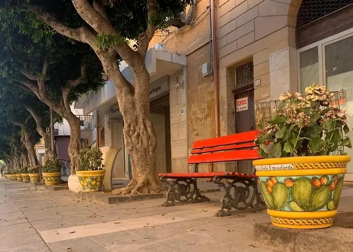 A Due Passi Dal Mare Feriehus *